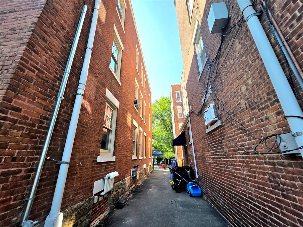 90 Congress St #4R, Salem, MA Photo #24