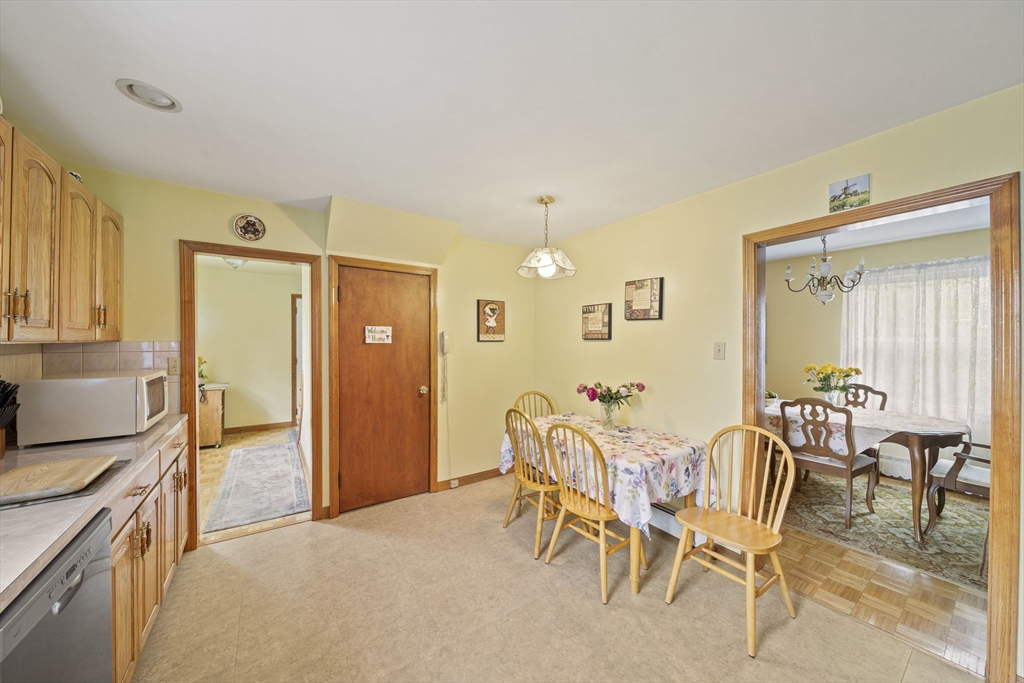 25 Fairmount Ave, Braintree, MA Photo #5