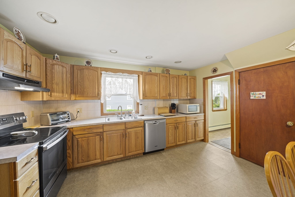 25 Fairmount Ave, Braintree, MA Photo #6