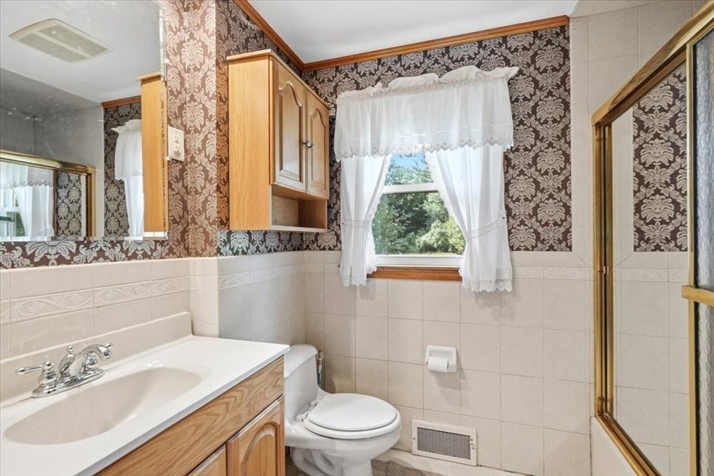 30 Newcomb ST, Norton, MA, 30 Newcomb ST, Norton, MA Photo #14