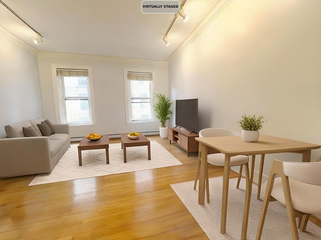 86 Commonwealth Avenue 2R