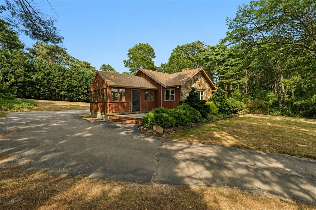 22 Long Neck Rd