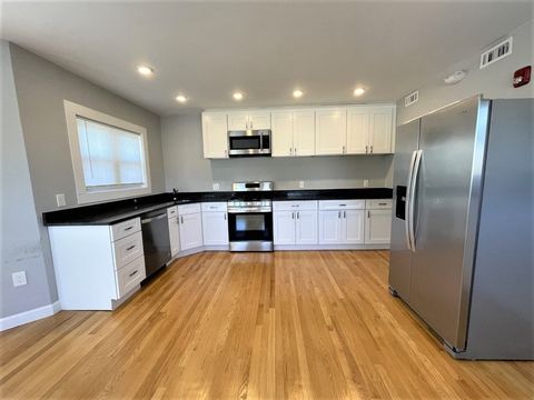 539 Lincoln Ave 2 Saugus MA 01906