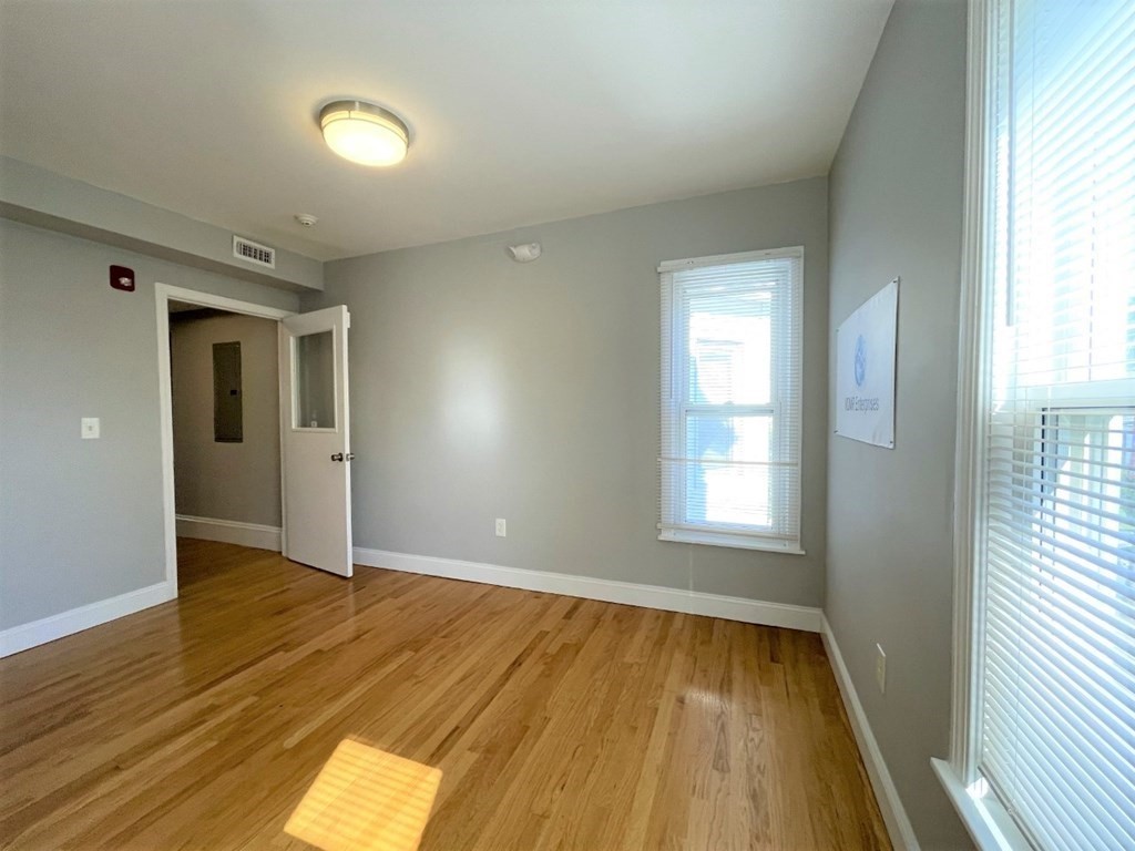 539 Lincoln Ave 2
