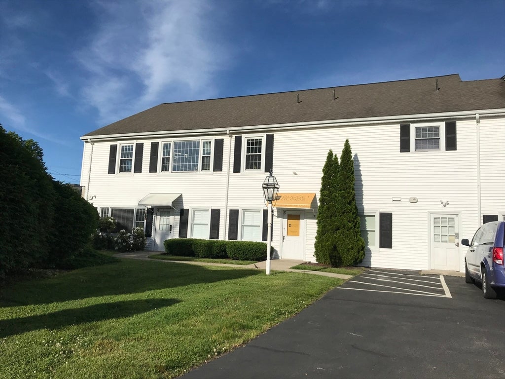 210 Turnpike Rd