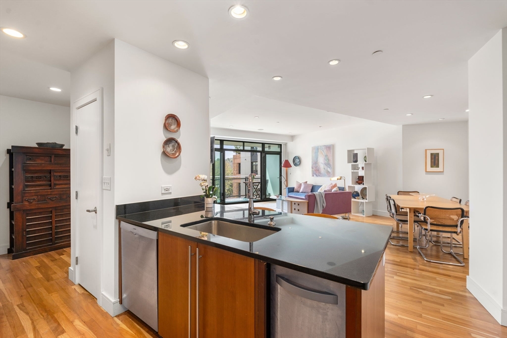 2400 Beacon St 514