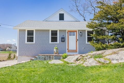 Photo of 9 Chestnut Pl, Hingham, MA 02043 (MLS # 73519407)