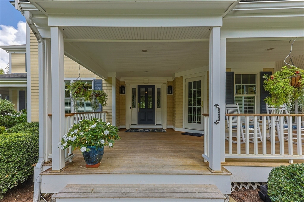 26 Walkerwoods Dr