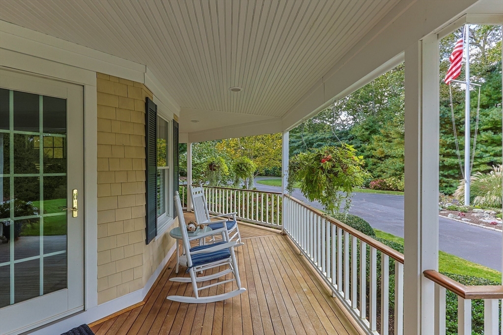 26 Walkerwoods Dr