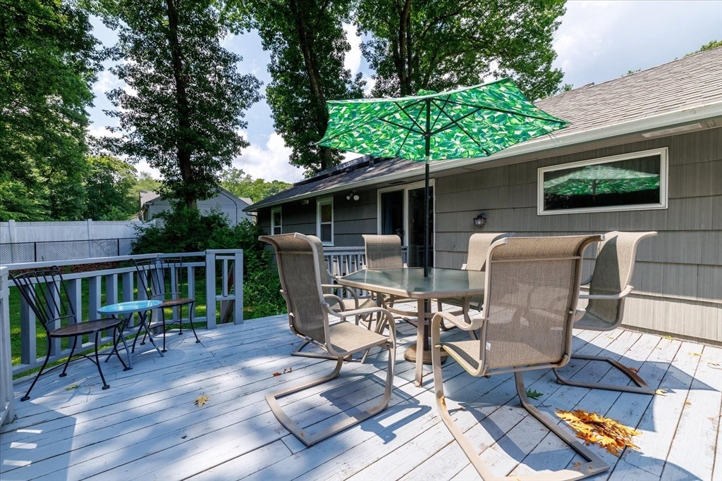 1 Melba Ave, Auburn, MA, 1 Melba Ave, Auburn, MA Photo #13