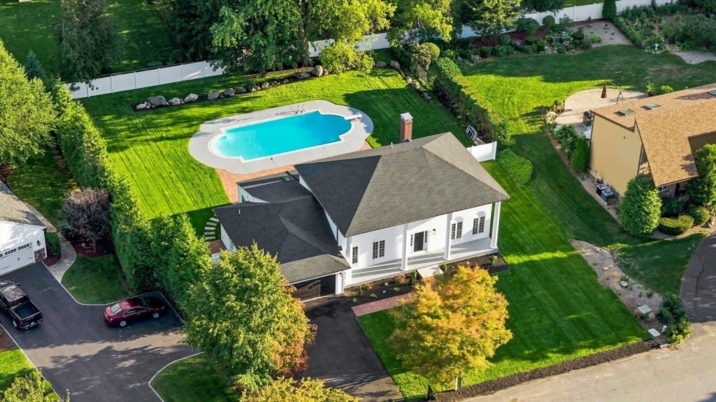 7 Viking Rd, Winchester, MA Photo #2