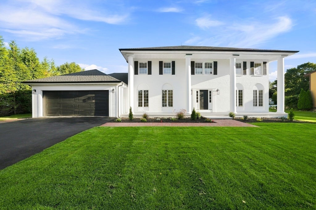 Photo of 7 Viking Rd, Winchester, MA