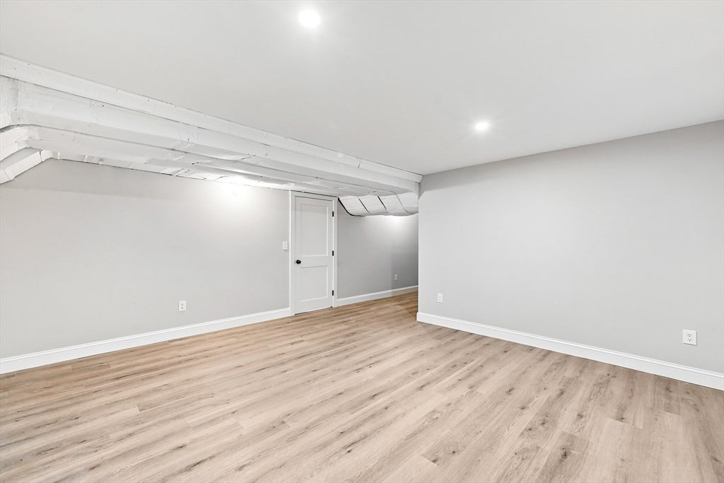 7 Viking Rd, Winchester, MA Photo #24