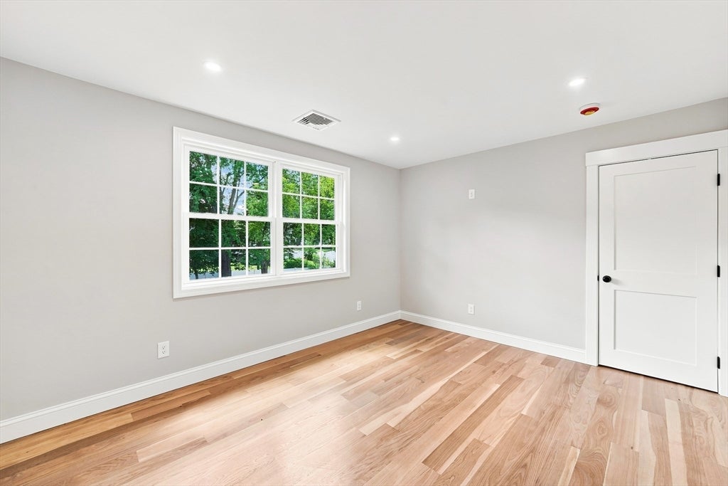 7 Viking Rd, Winchester, MA Photo #19