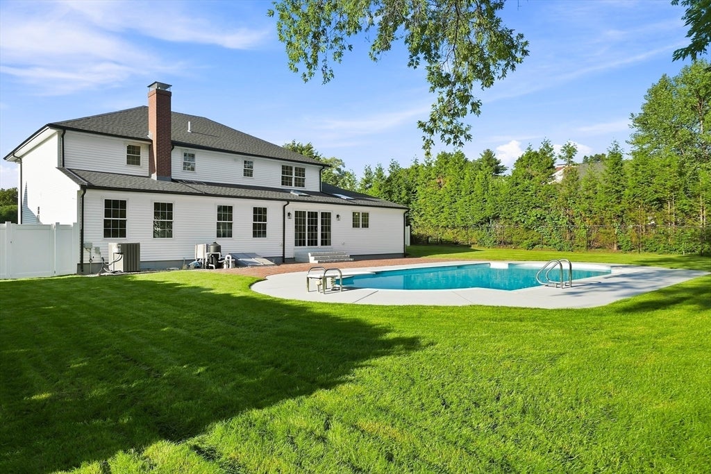 7 Viking Rd, Winchester, MA Photo #27