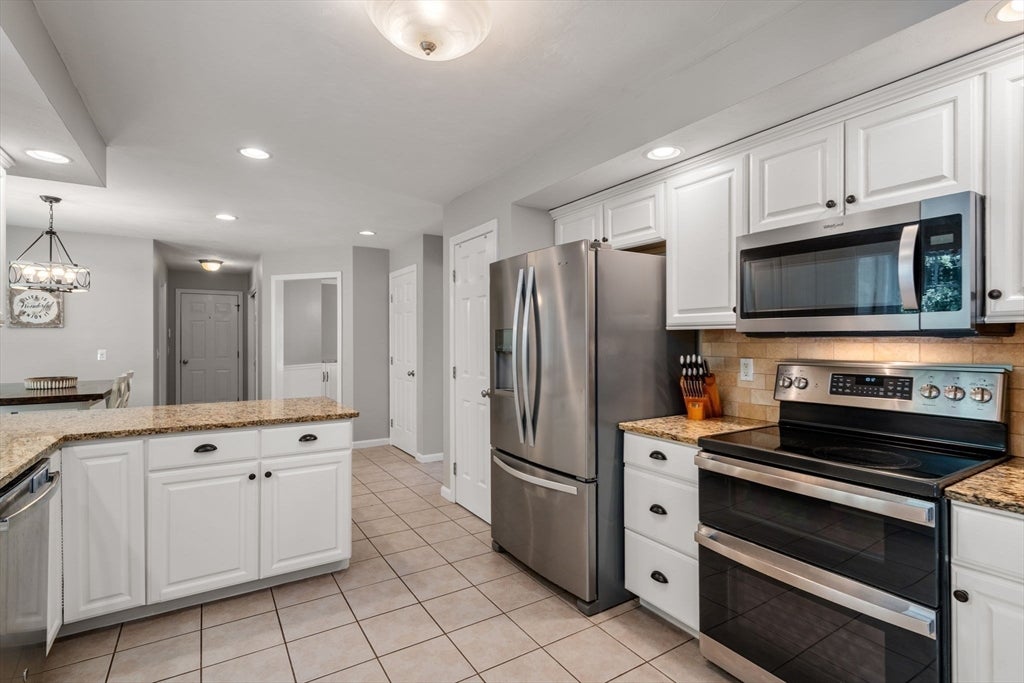 75 Connor Pass, Uxbridge, MA, 75 Connor Pass, Uxbridge, MA Photo #6