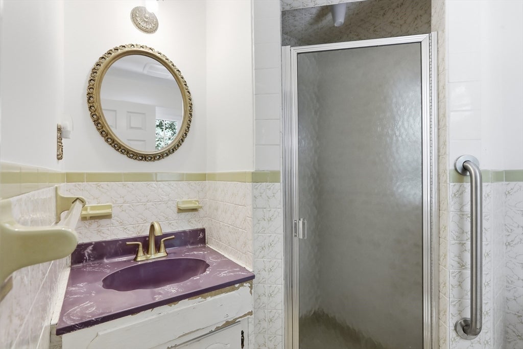 110 Thornberry Road, Winchester, MA, 110 Thornberry Road, Winchester, MA Photo #18