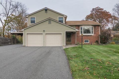 4 Liquori Dr Agawam MA 01030