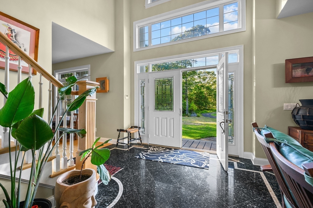 7 Taber Ln