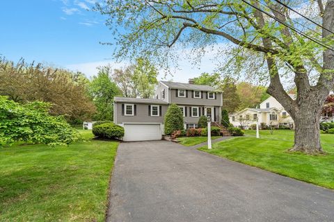 17 Phyllis Ave Burlington MA 01803