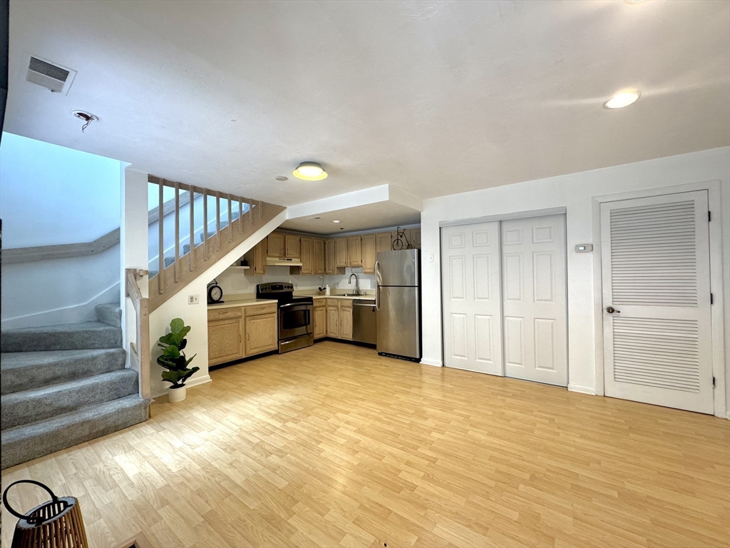 200 Falls Blvd C108