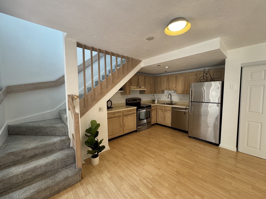 200 Falls Blvd C108