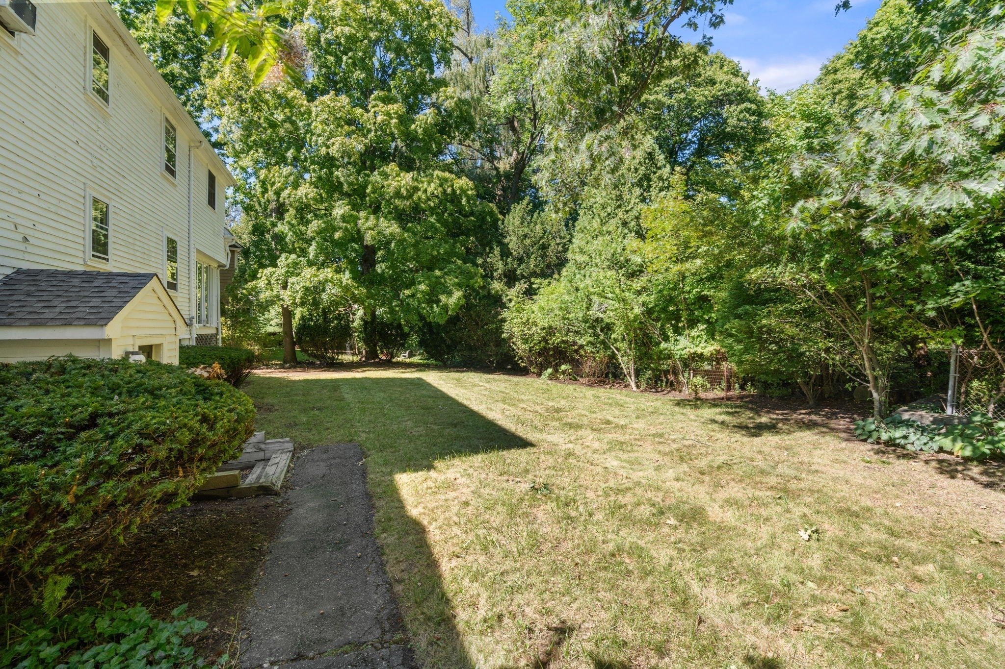 20 Buswell Park, Newton, MA, 20 Buswell Park, Newton, MA Photo #18