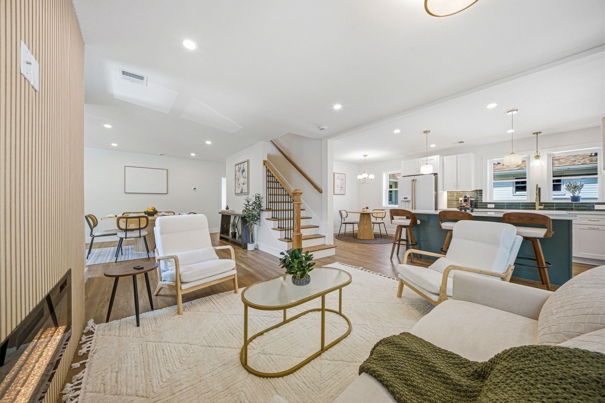 54 Rangeley Rd