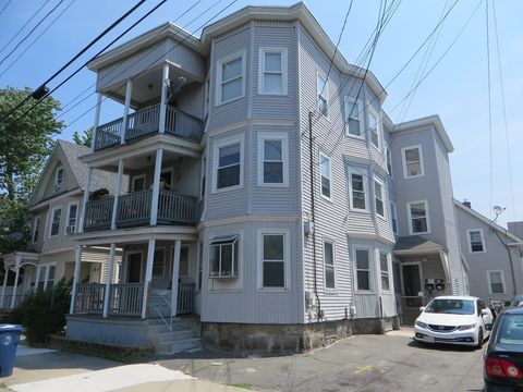 356-360 S Union St Lawrence MA 01843