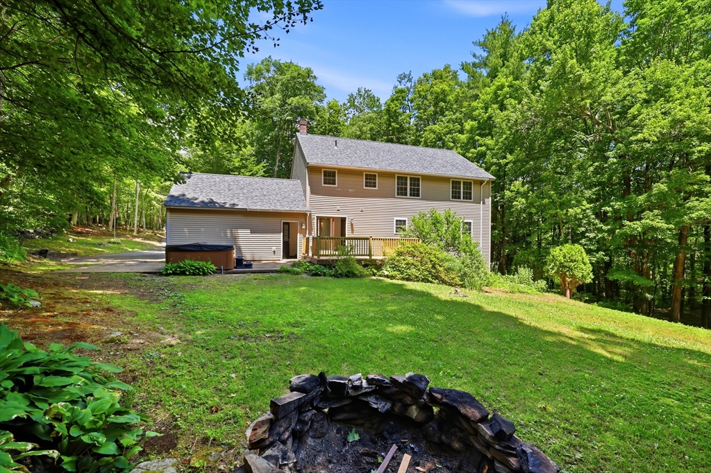 60 Bartlett Lane