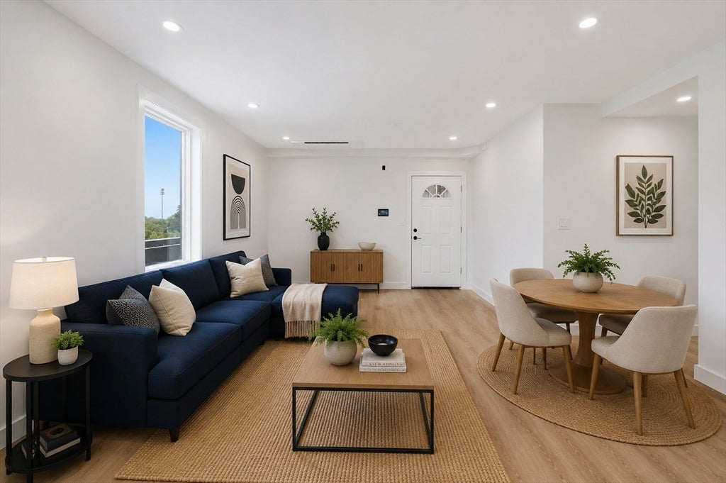 4164 Washington ST #1, Boston, MA Photo #9