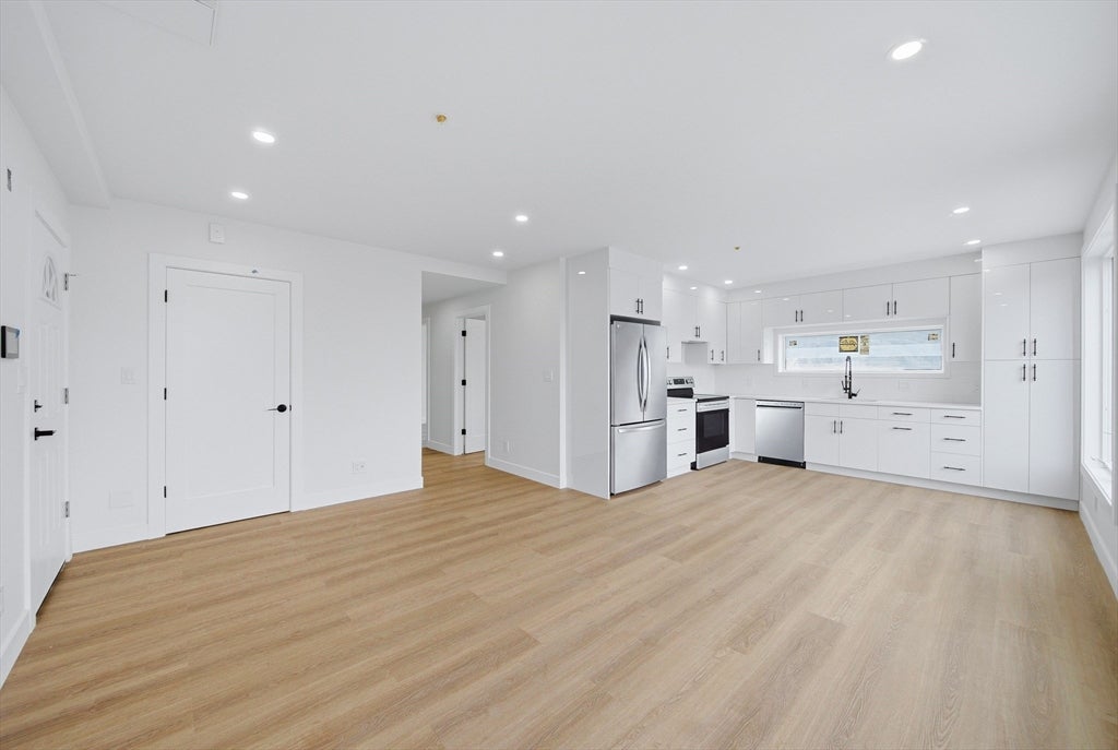 4164 Washington ST #1, Boston, MA Photo #7