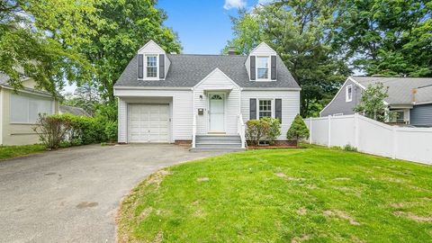 Photo of 320 Tremont Street, Springfield, MA 01104 (MLS # 73526920)