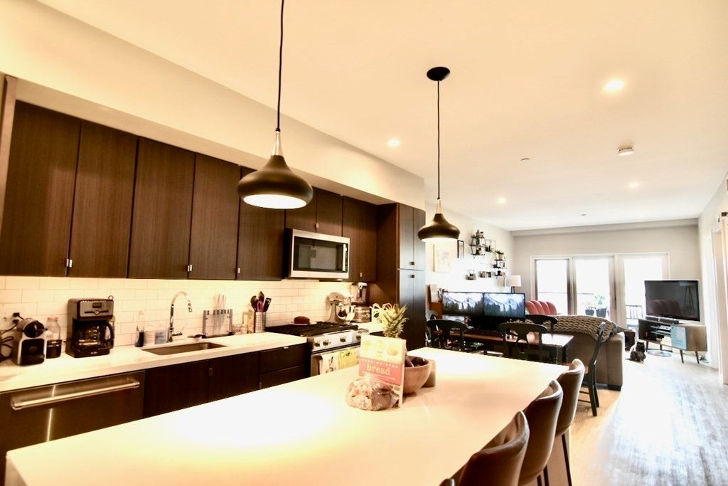 120 Savin Hill Ave #203, Boston, MA, 120 Savin Hill Ave #203, Boston, MA Photo #2