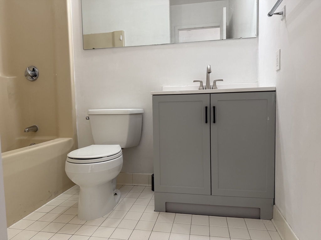 100 W Squantum St #516, Quincy, MA Photo #18