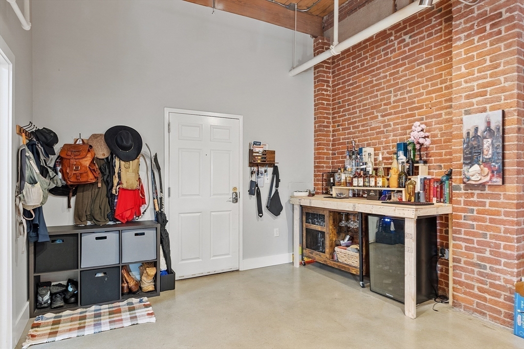 172 Middle St 105