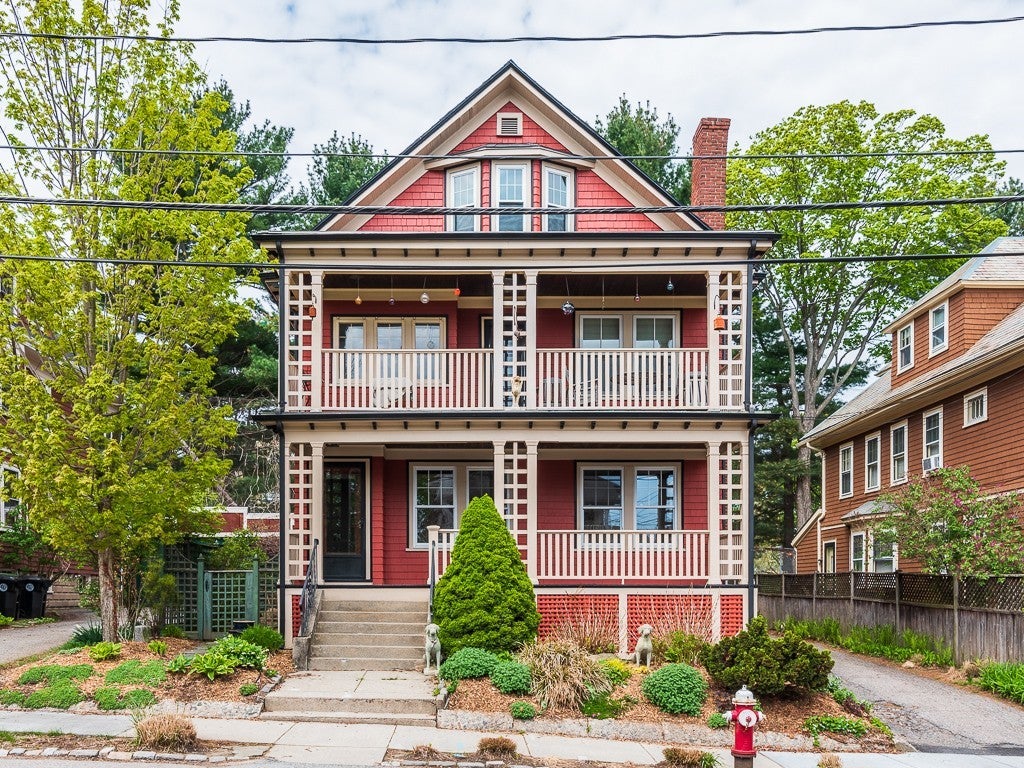 Click for 59 Commonwealth Road #1, Watertown, MA slideshow