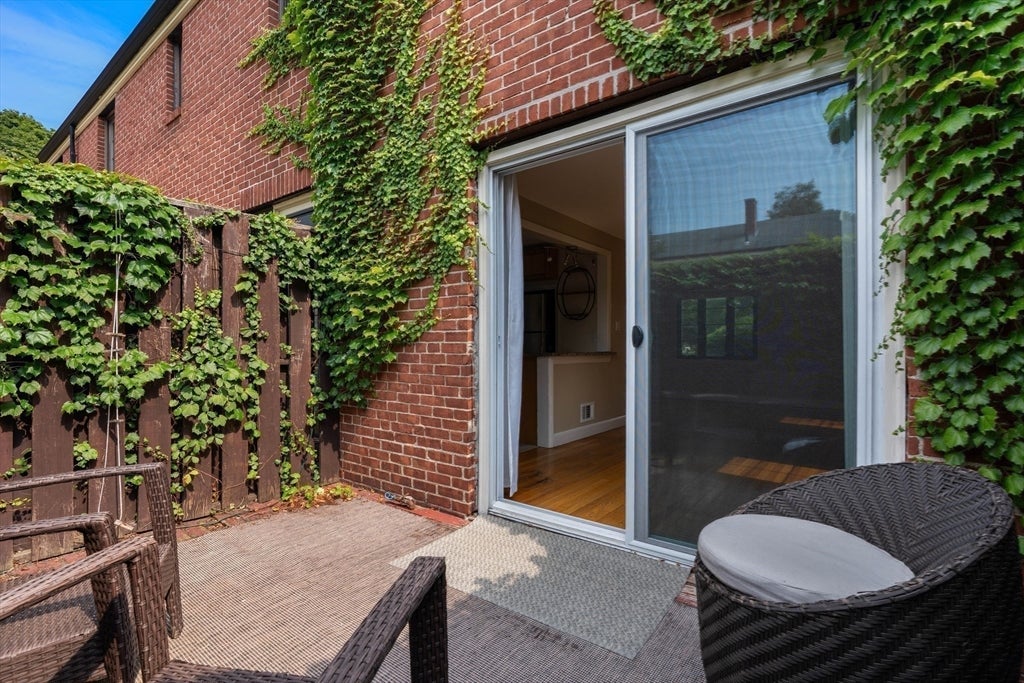 956 Belmont #956, Watertown, DC Photo #18
