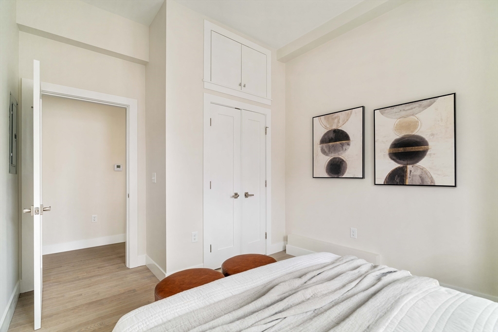 Boston, Massachusetts 02119, United States, 2 Bedrooms Bedrooms, ,1 BathroomBathrooms,Residential,Pending,105800