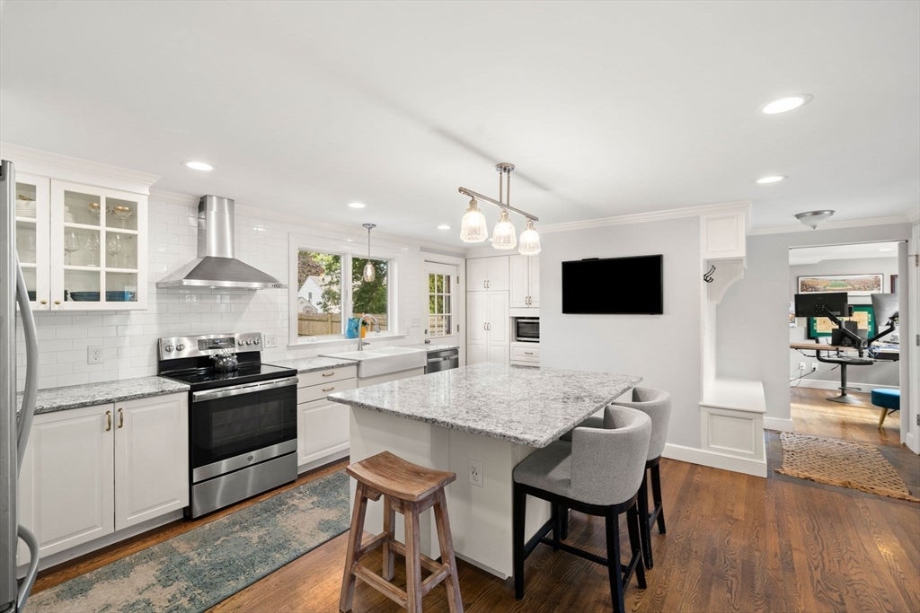53 Sargent Rd, Swampscott, MA, 53 Sargent Rd, Swampscott, MA Photo #5
