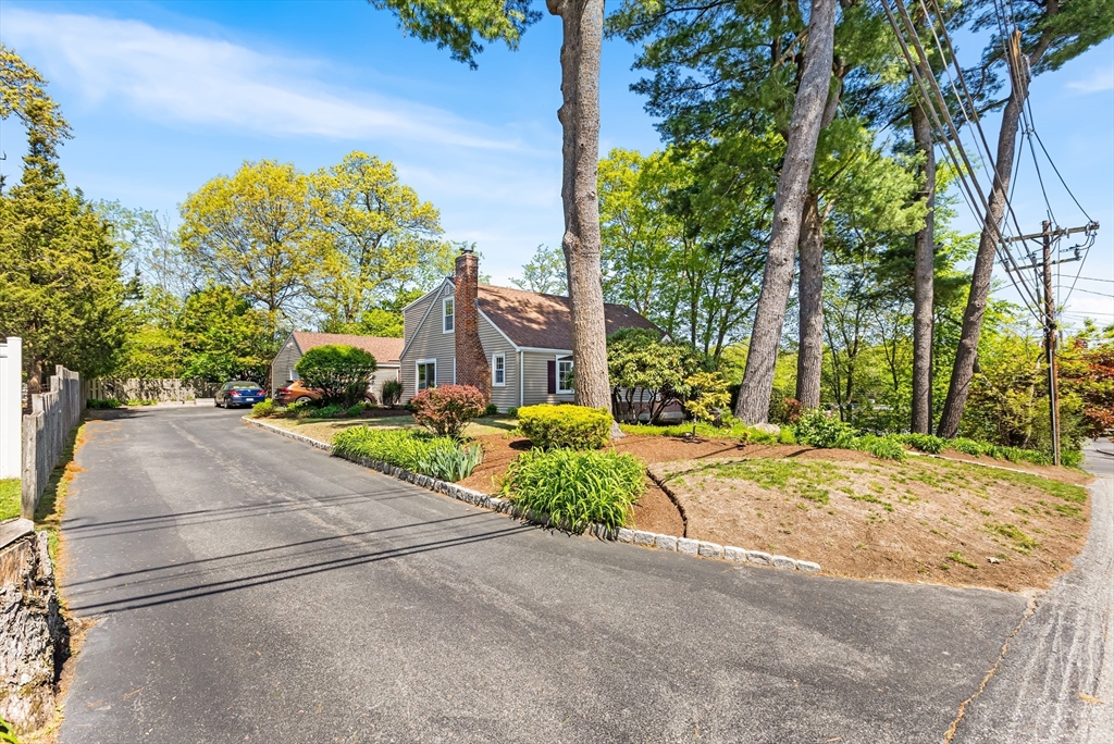 1 Great Pines Ave