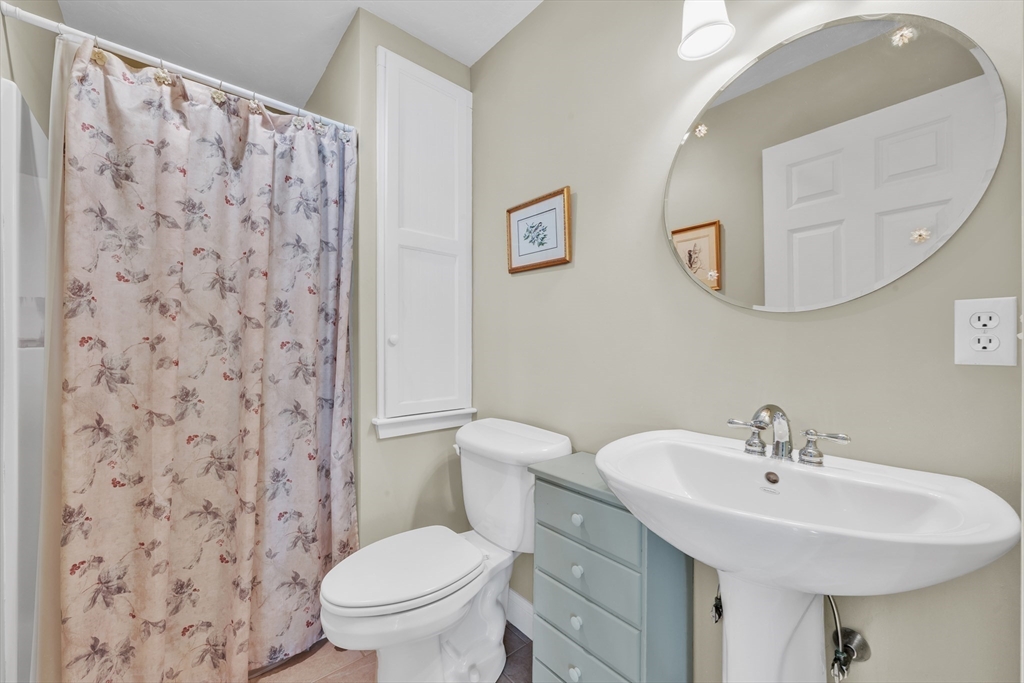 10 Turner Ln, Sturbridge, MA Photo #22
