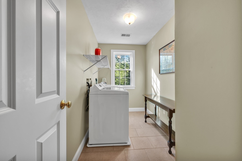 10 Turner Ln, Sturbridge, MA Photo #36