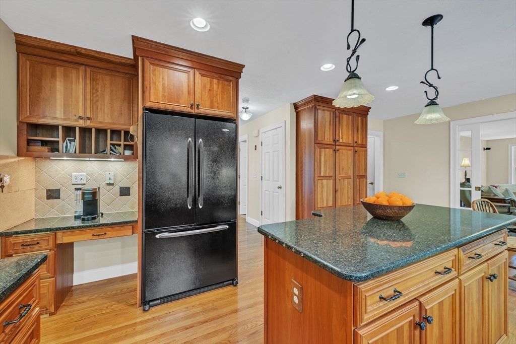 10 Turner Ln, Sturbridge, MA Photo #15