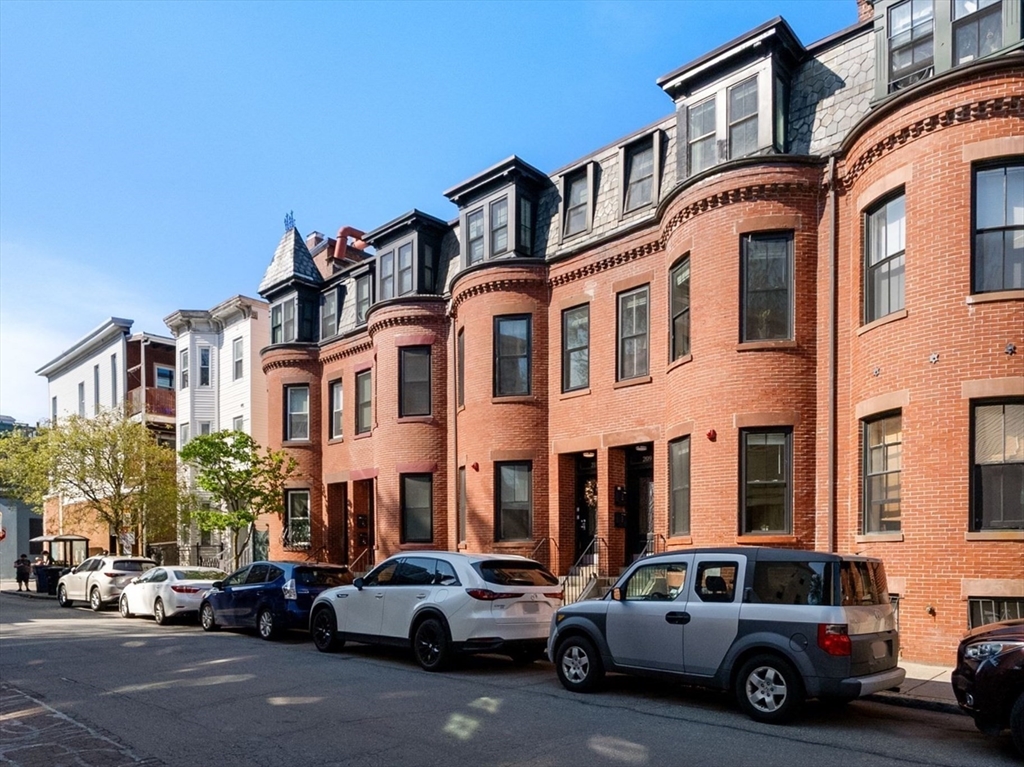 Photo of 209 Green ST, Cambridge, MA