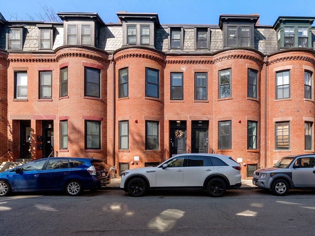 209 Green ST #1, Cambridge, MA Photo #24
