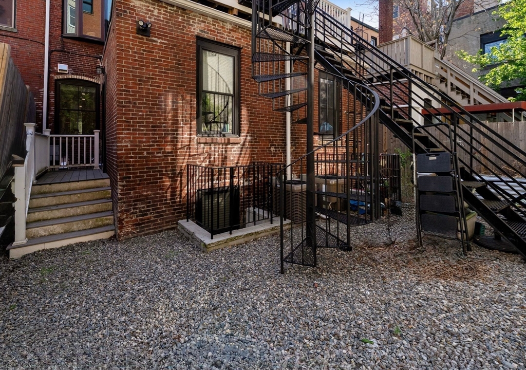 209 Green ST #1, Cambridge, MA Photo #20