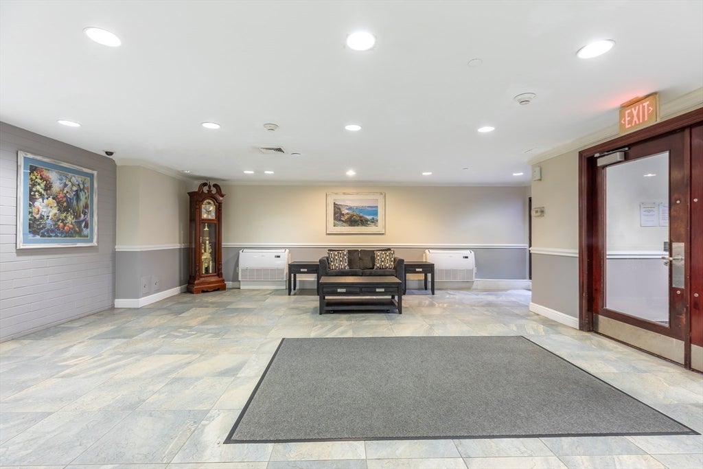 115 W Squantum St 616