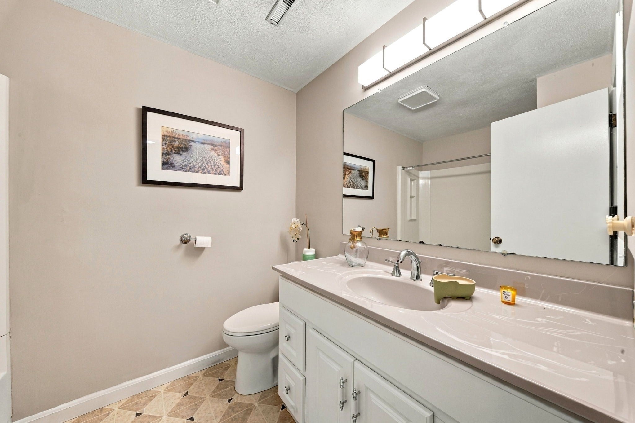 399 Pond St #D#1, Braintree, MA Photo #28