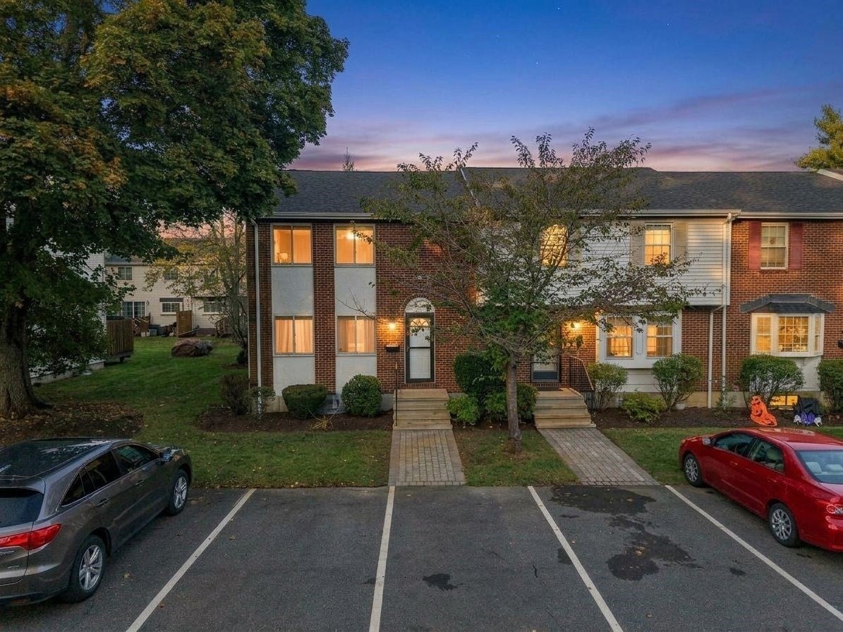 399 Pond St #D#1, Braintree, MA Photo #2